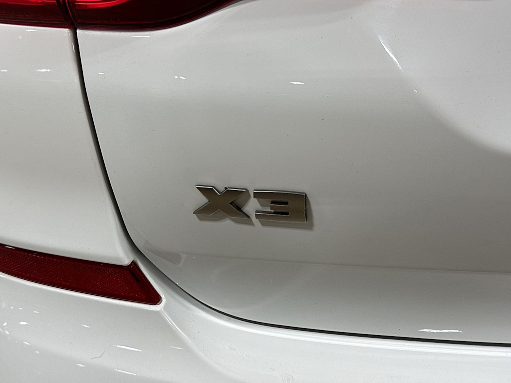 Thumbnail: 2021 BMW X3 - 6