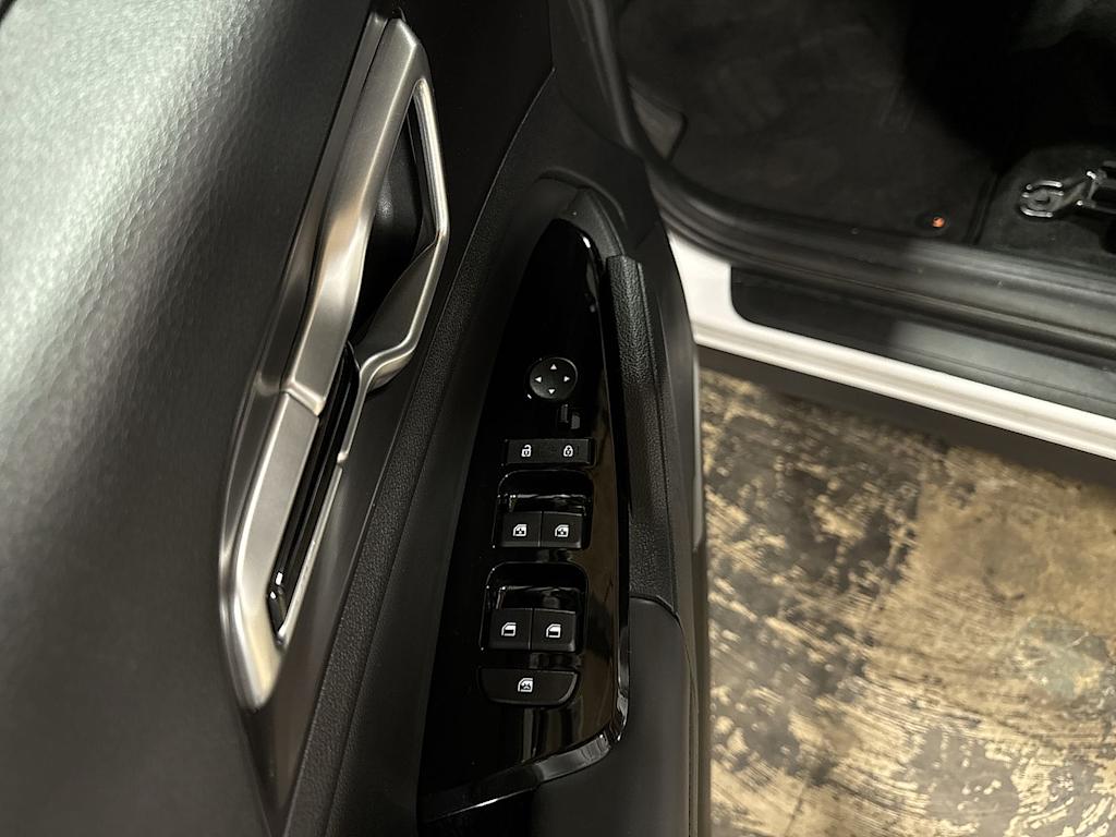 Thumbnail: 2023 Kia Sportage - 27