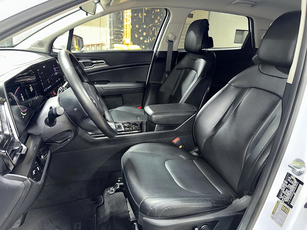 Thumbnail: 2023 Kia Sportage - 10