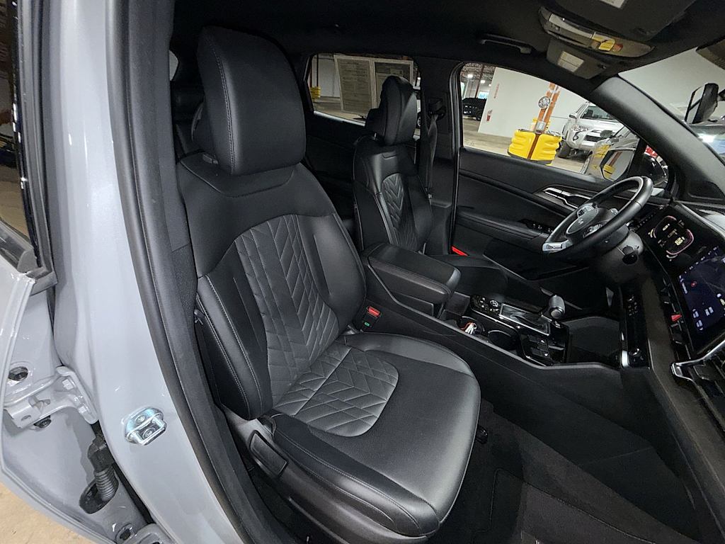Thumbnail: 2023 Kia Sportage - 10