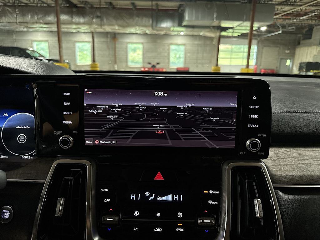 Thumbnail: 2022 Kia Sorento - 25