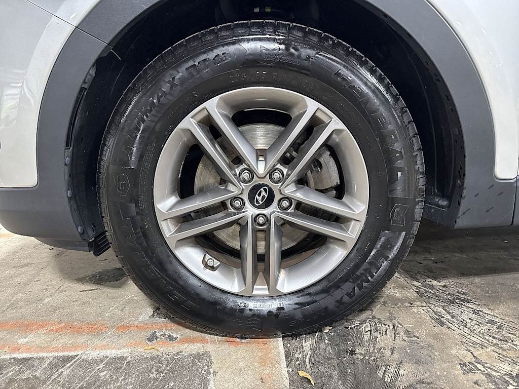 Thumbnail: 2017 Hyundai Santa Fe - 7