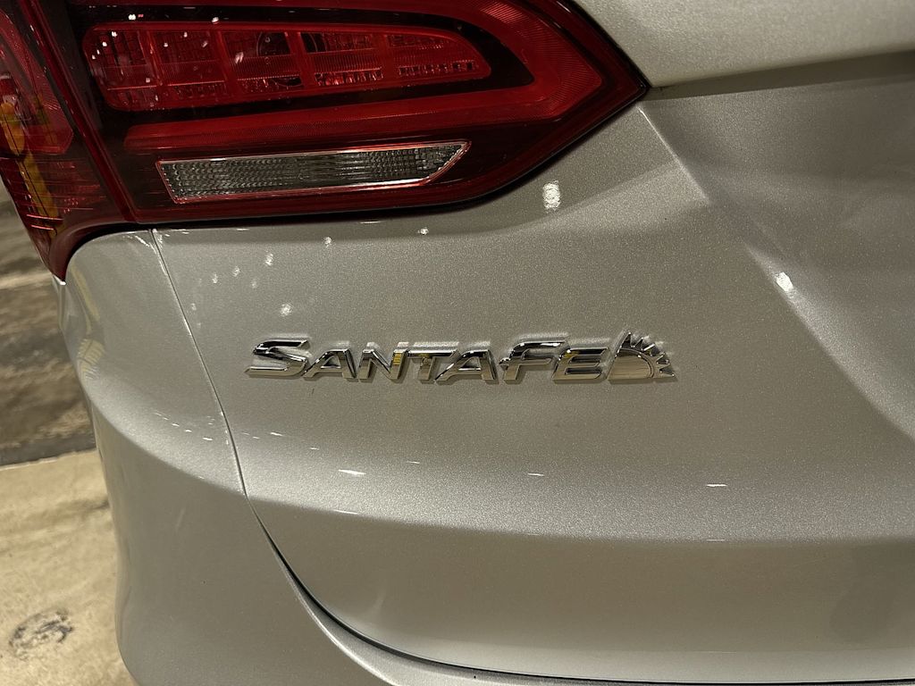 Thumbnail: 2017 Hyundai Santa Fe - 6