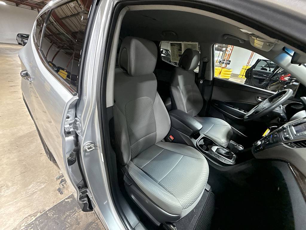 Thumbnail: 2017 Hyundai Santa Fe - 11