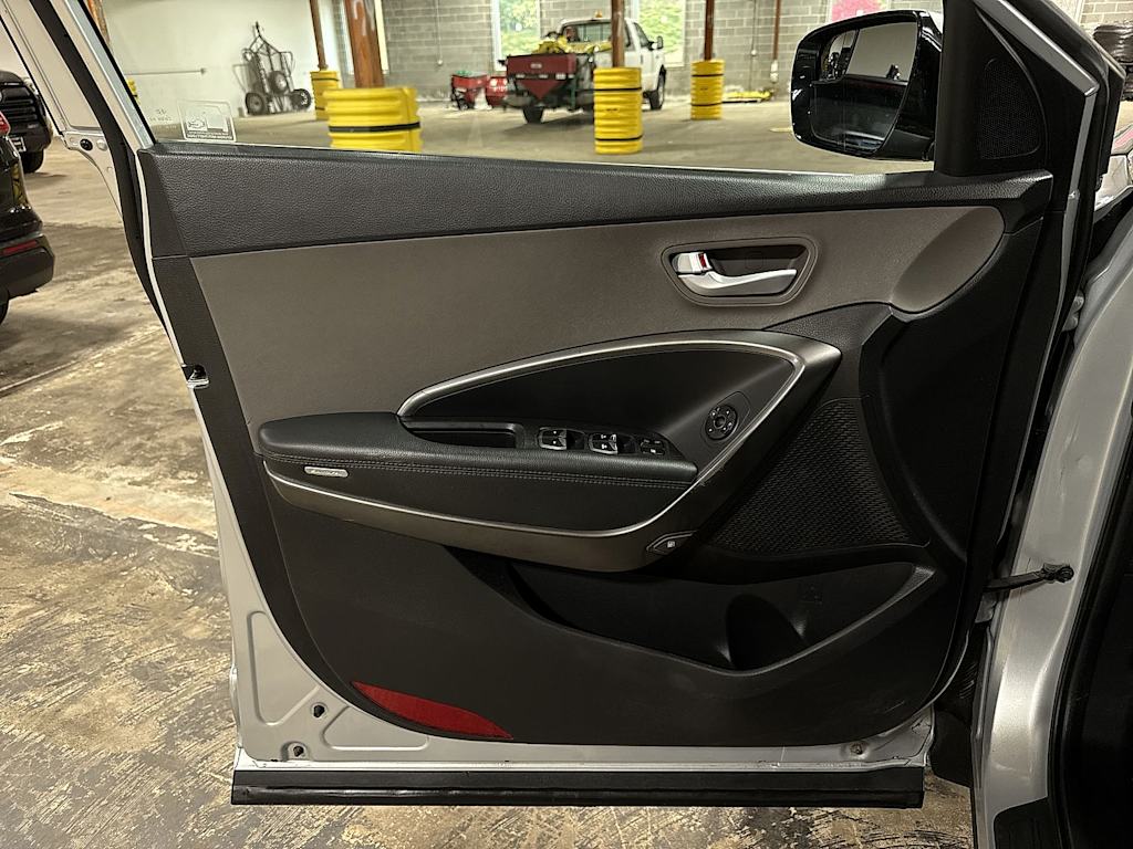 Thumbnail: 2017 Hyundai Santa Fe - 30