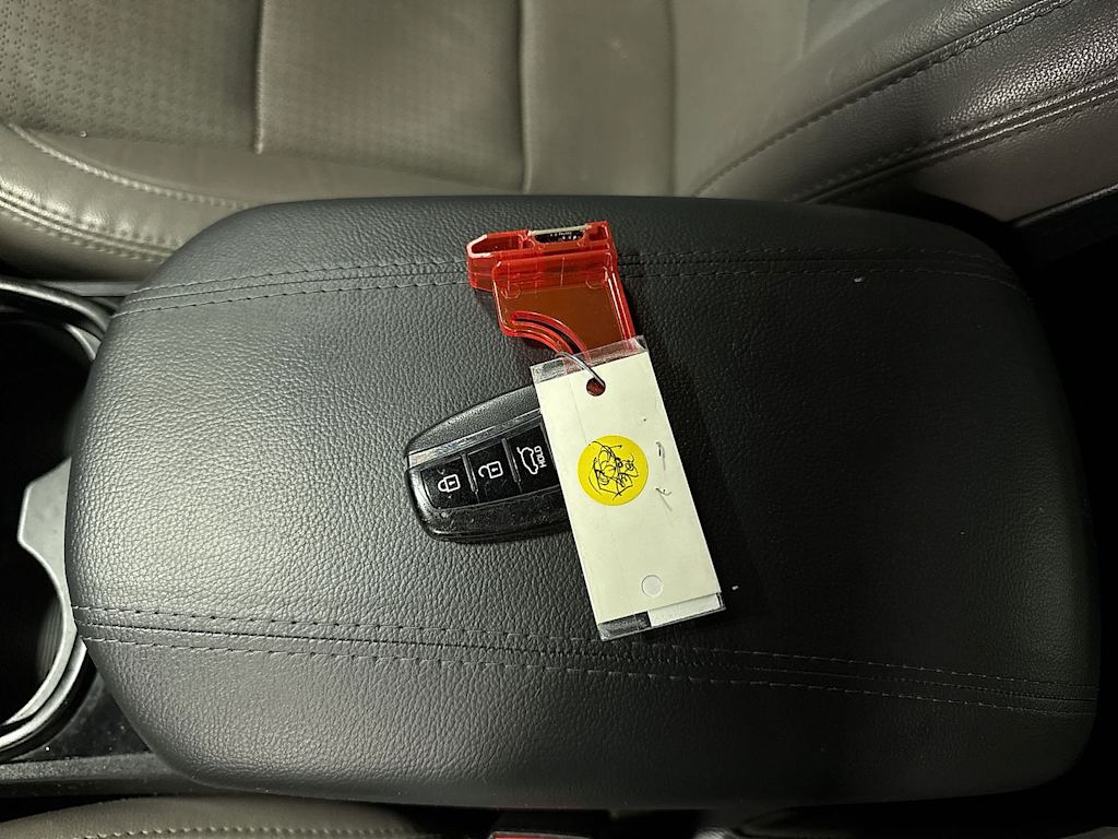 Thumbnail: 2016 Hyundai Santa Fe - 16