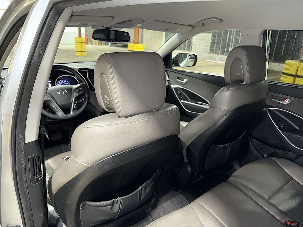 Thumbnail: 2016 Hyundai Santa Fe - 29