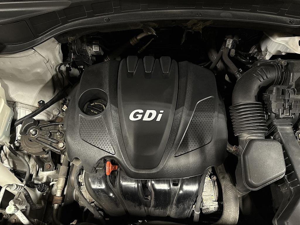 Thumbnail: 2016 Hyundai Santa Fe - 8