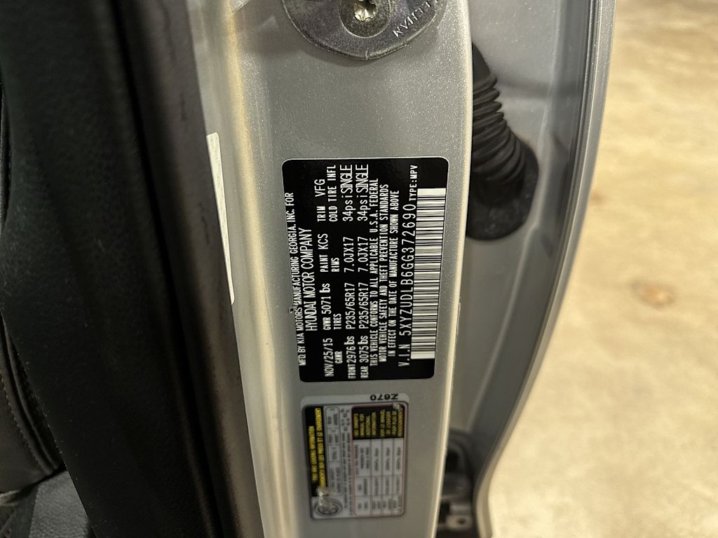 Thumbnail: 2016 Hyundai Santa Fe - 17