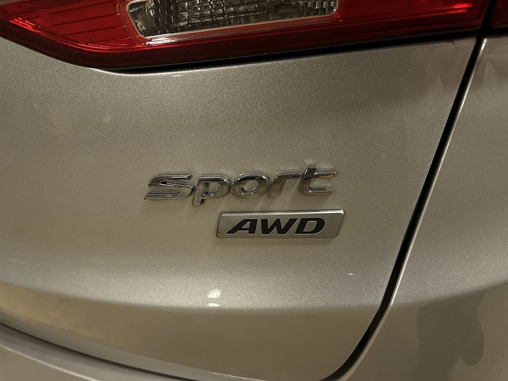 Thumbnail: 2016 Hyundai Santa Fe - 28