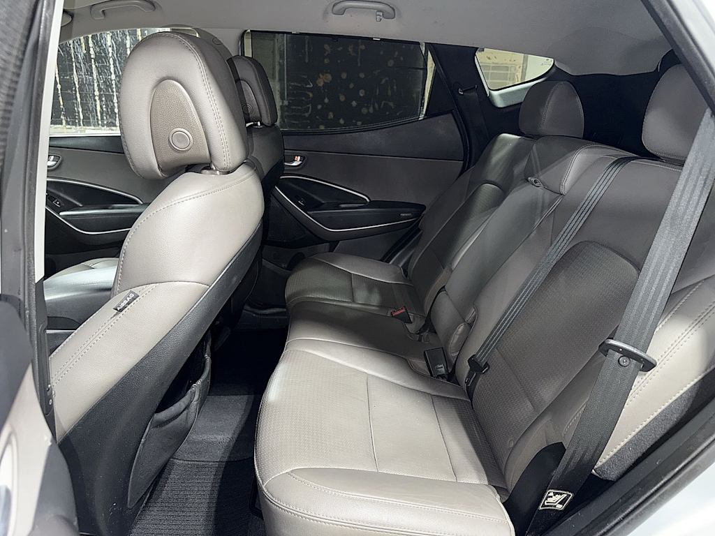 Thumbnail: 2016 Hyundai Santa Fe - 11