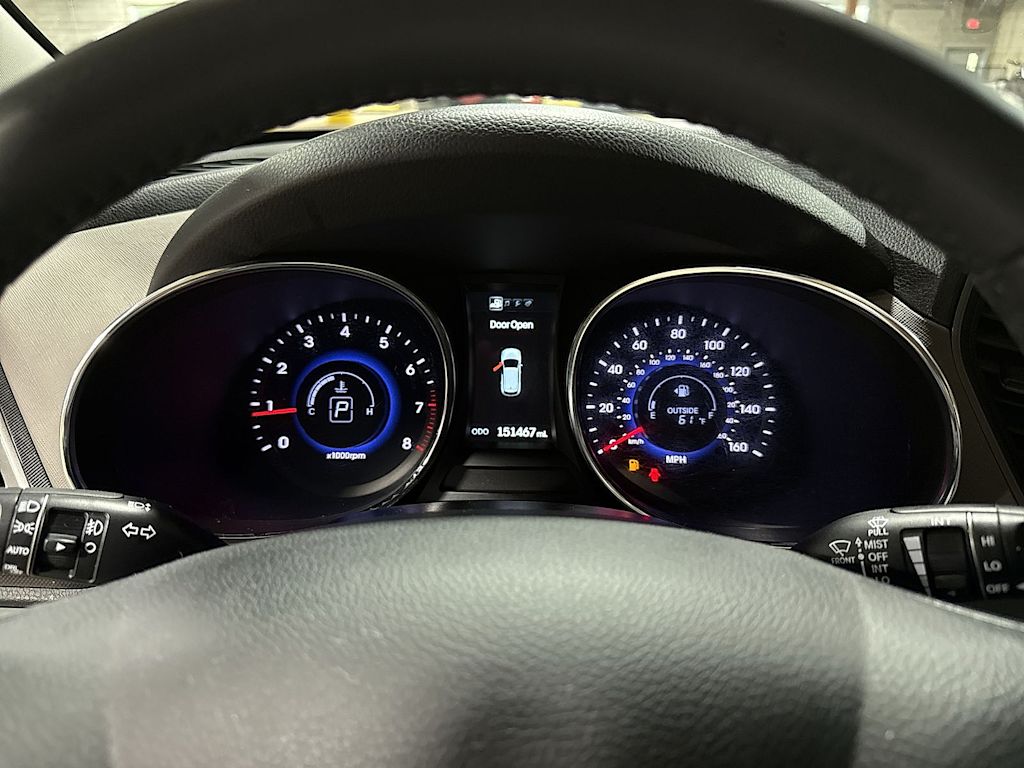 Thumbnail: 2016 Hyundai Santa Fe - 32