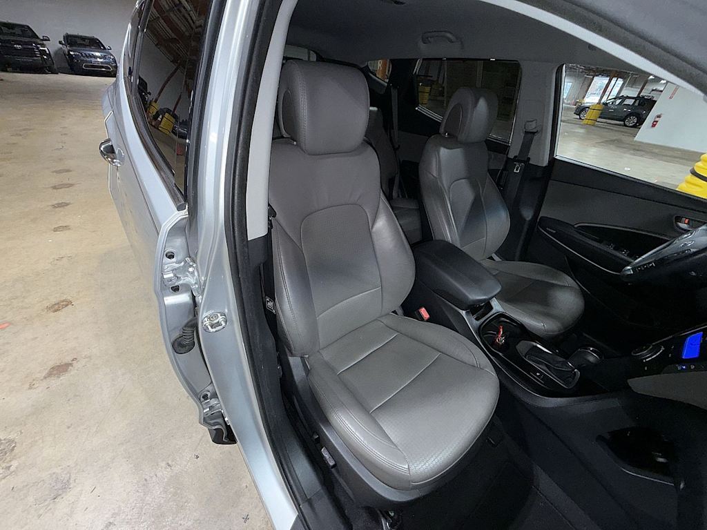 Thumbnail: 2016 Hyundai Santa Fe - 10