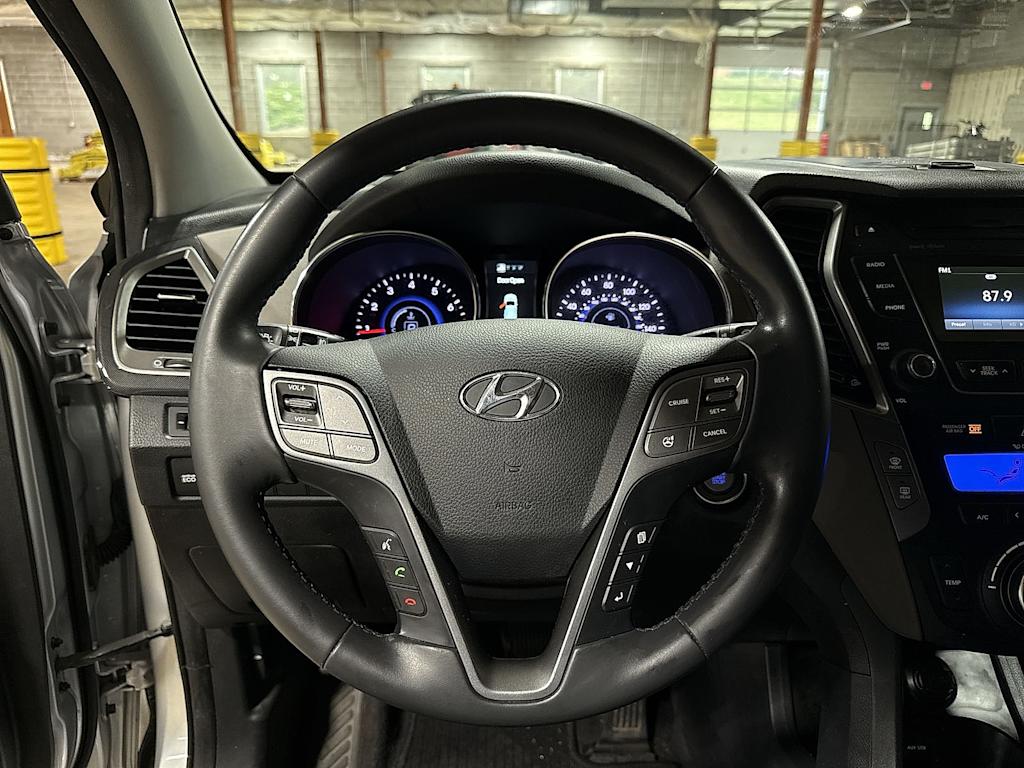 Thumbnail: 2016 Hyundai Santa Fe - 2