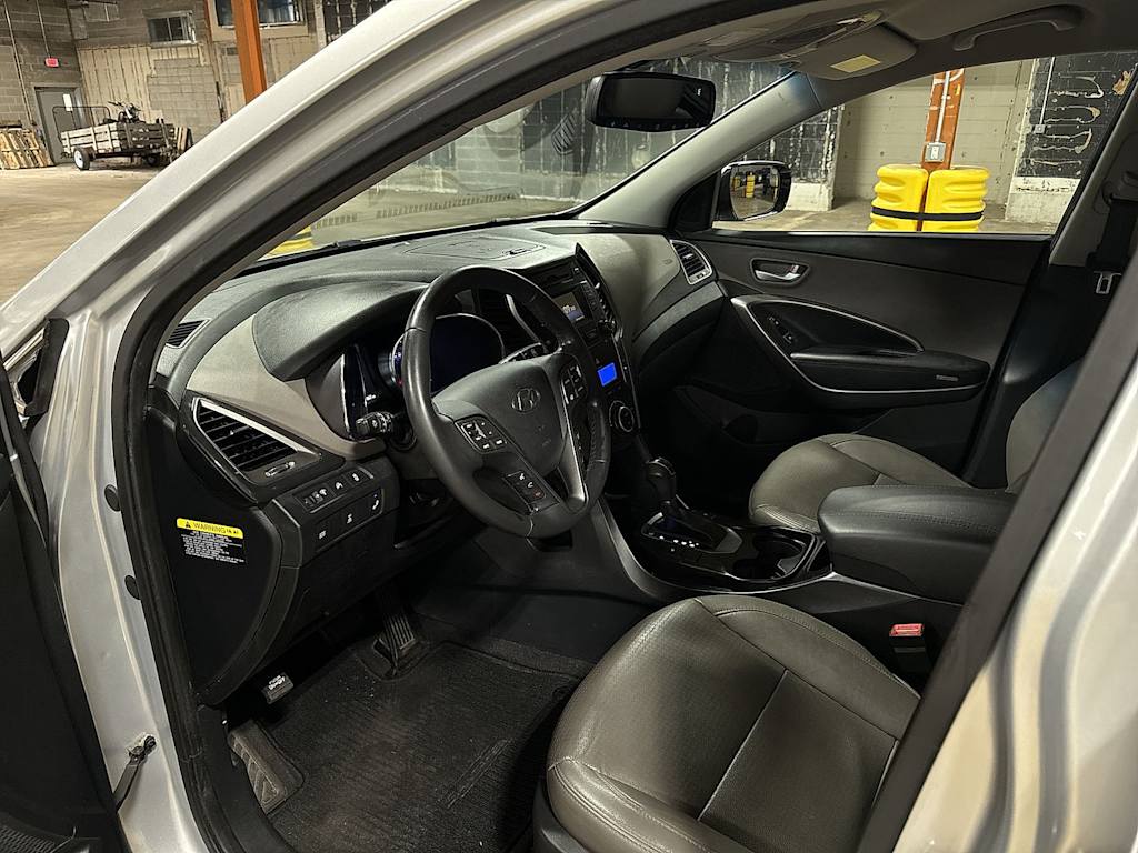 Thumbnail: 2016 Hyundai Santa Fe - 30