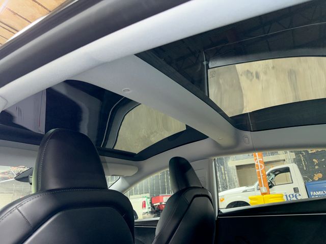 Thumbnail: 2025 Tesla Model 3 - 27