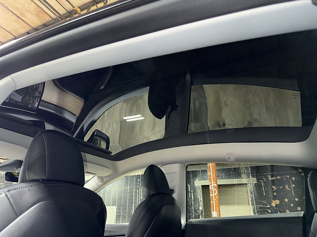 Thumbnail: 2021 Tesla Model Y - 28