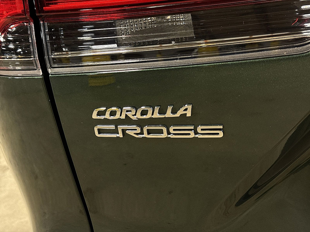 Thumbnail: 2023 Toyota Corolla Cross - 6