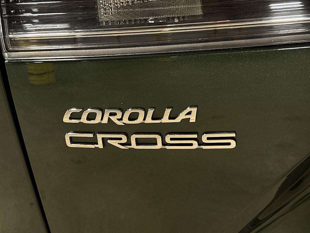 Thumbnail: 2026 Toyota Corolla Cross - 6