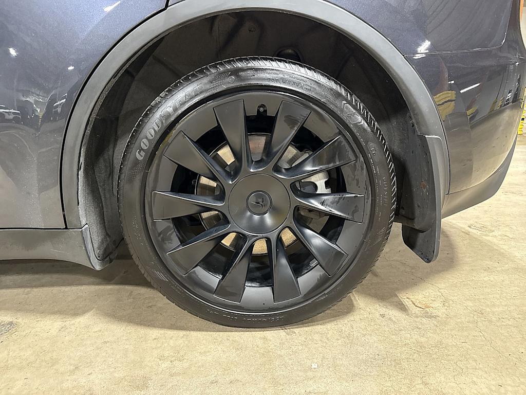 Thumbnail: 2024 Tesla Model Y - 6