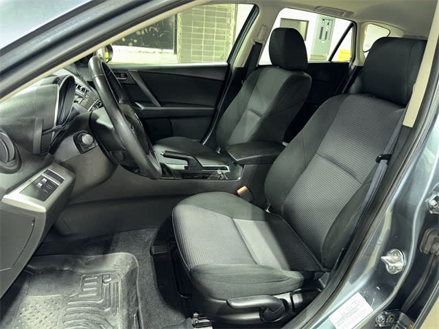 2013 Mazda Mazda3 i Touring 9