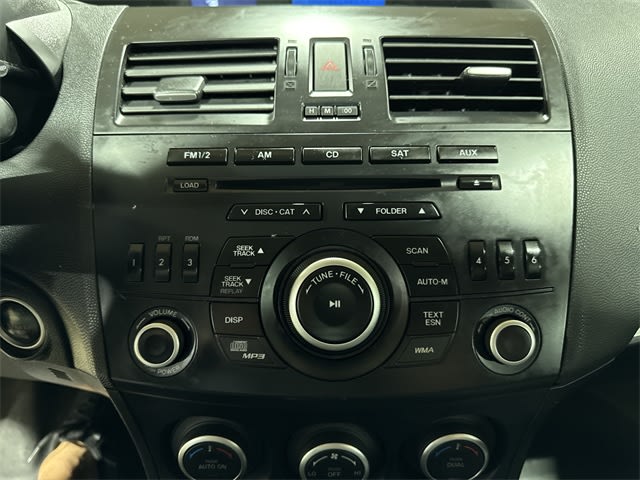 2013 Mazda Mazda3 i Touring 24