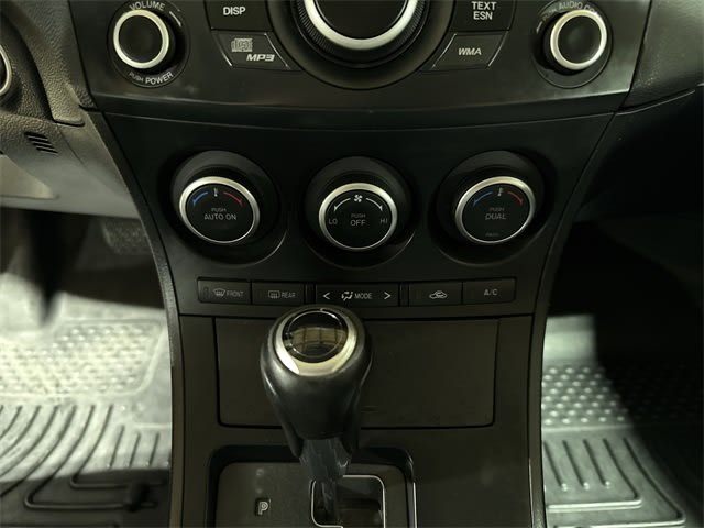 2013 Mazda Mazda3 i Touring 25