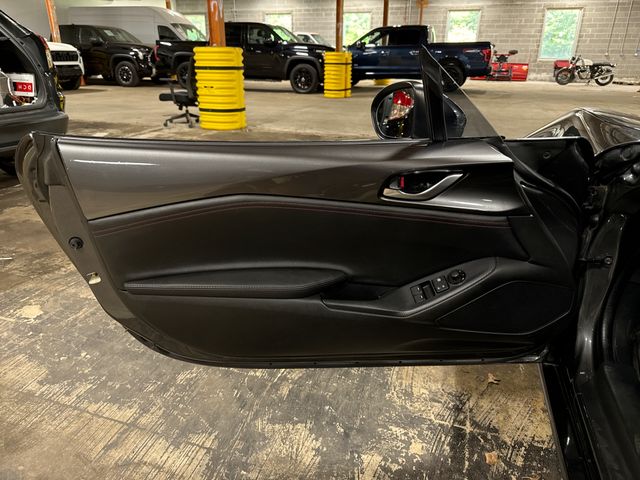 Thumbnail: 2019 Mazda MX-5 Miata - 30