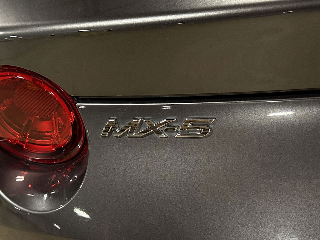 Thumbnail: 2019 Mazda MX-5 Miata - 6