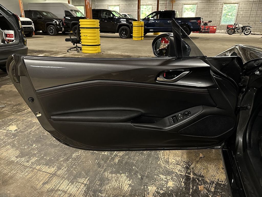 Thumbnail: 2019 Mazda MX-5 Miata - 30