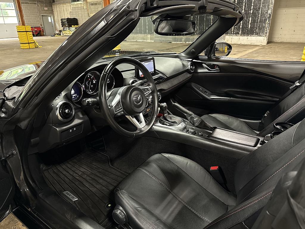 Thumbnail: 2019 Mazda MX-5 Miata - 9