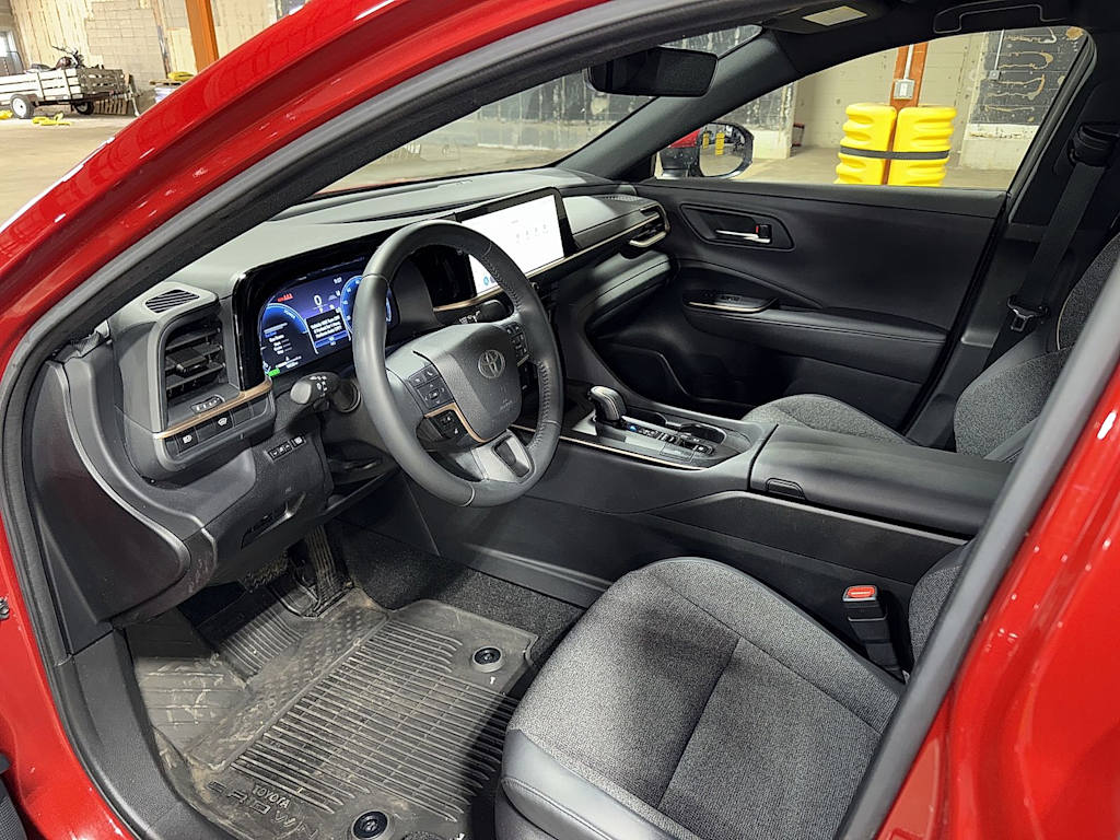 Thumbnail: 2023 Toyota Crown - 8