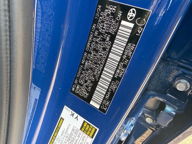 Thumbnail: 2024 Toyota Prius - 7