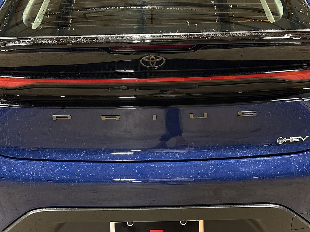 Thumbnail: 2024 Toyota Prius - 16