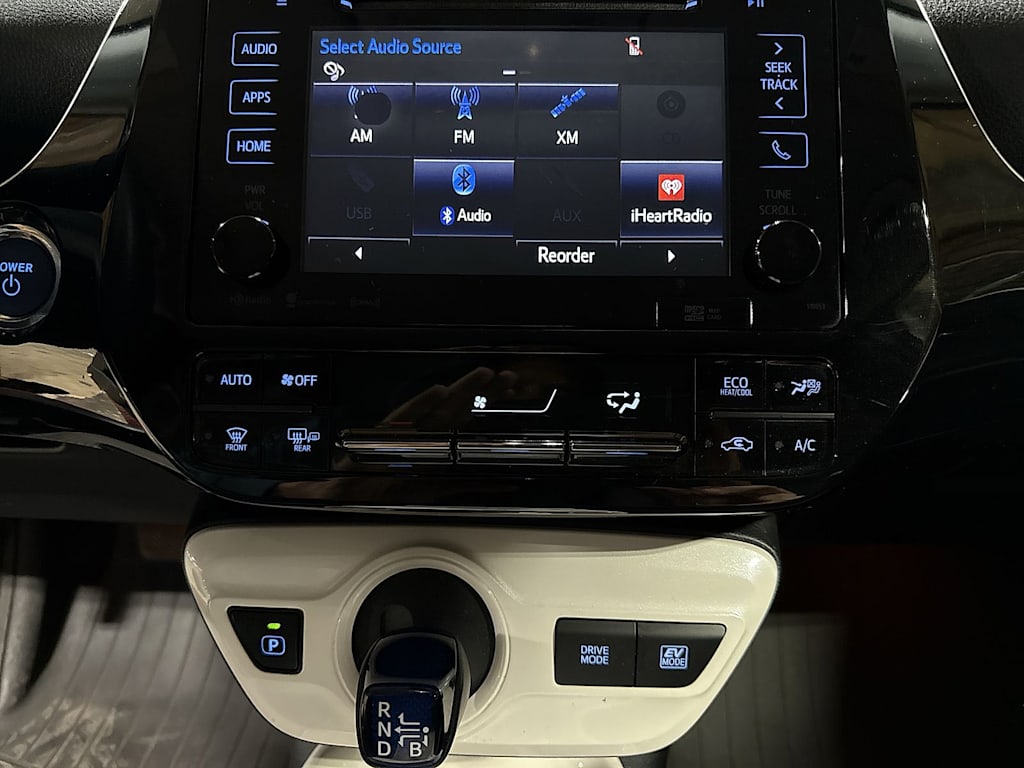 Thumbnail: 2016 Toyota Prius - 25