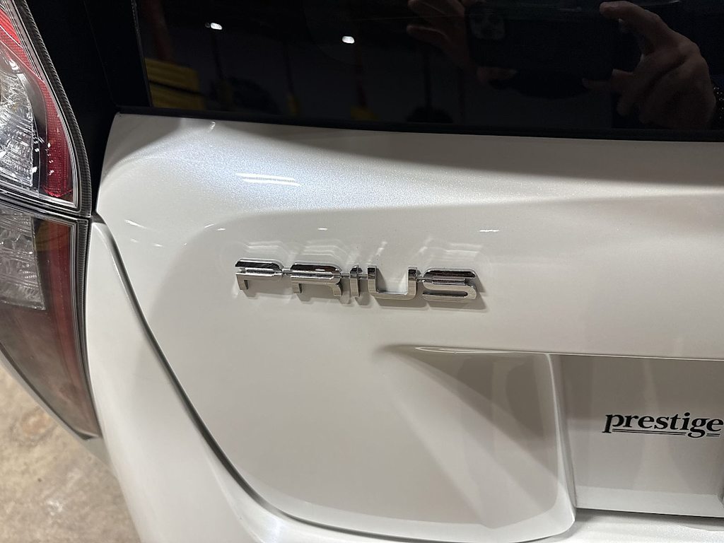 Thumbnail: 2016 Toyota Prius - 5