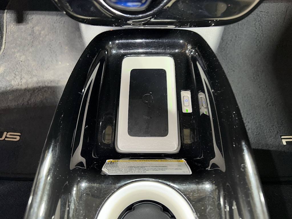 Thumbnail: 2016 Toyota Prius - 13