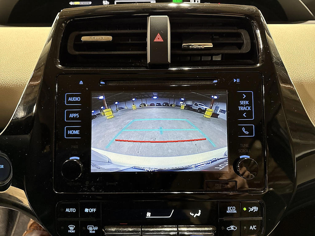 Thumbnail: 2016 Toyota Prius - 28