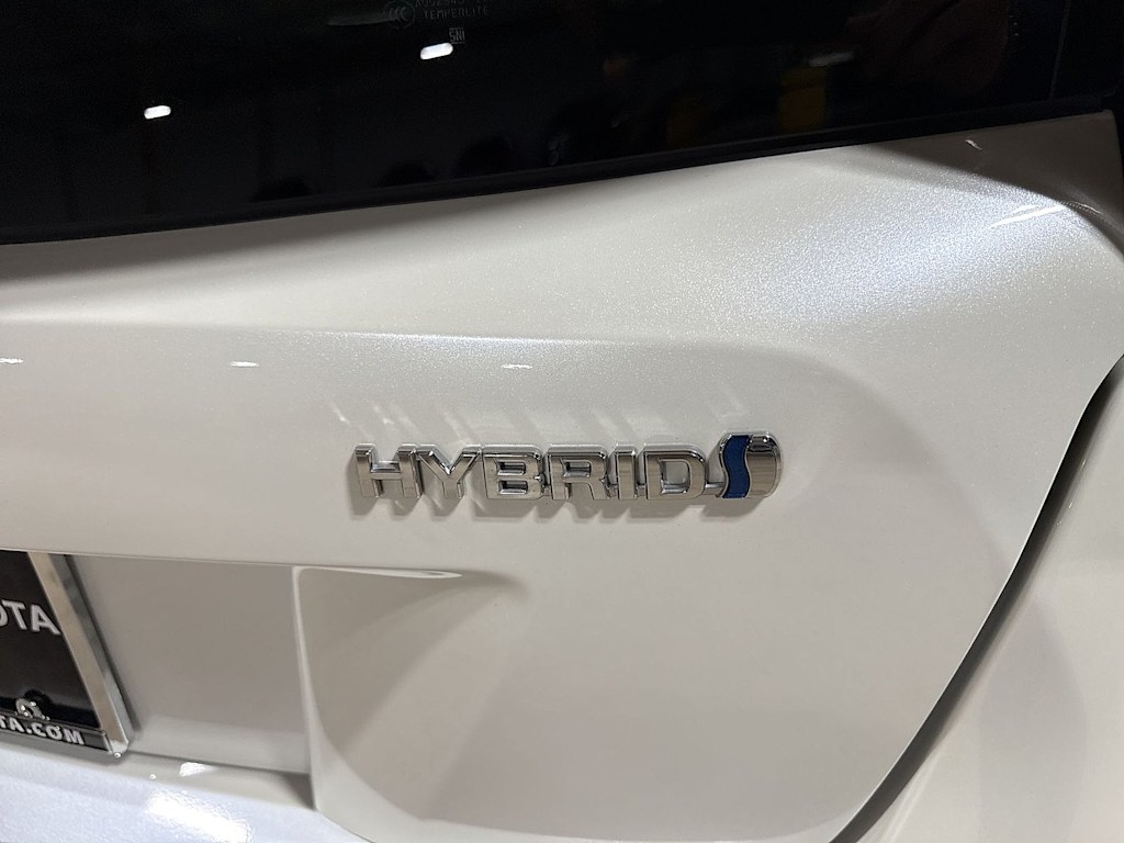 Thumbnail: 2016 Toyota Prius - 29
