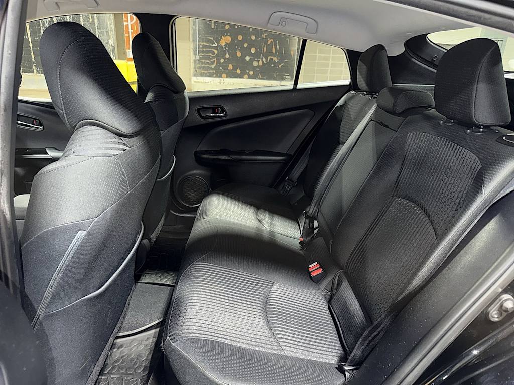 Thumbnail: 2018 Toyota Prius - 9