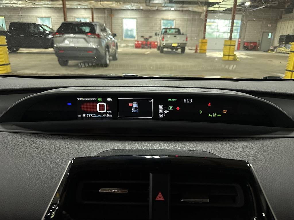Thumbnail: 2018 Toyota Prius - 27