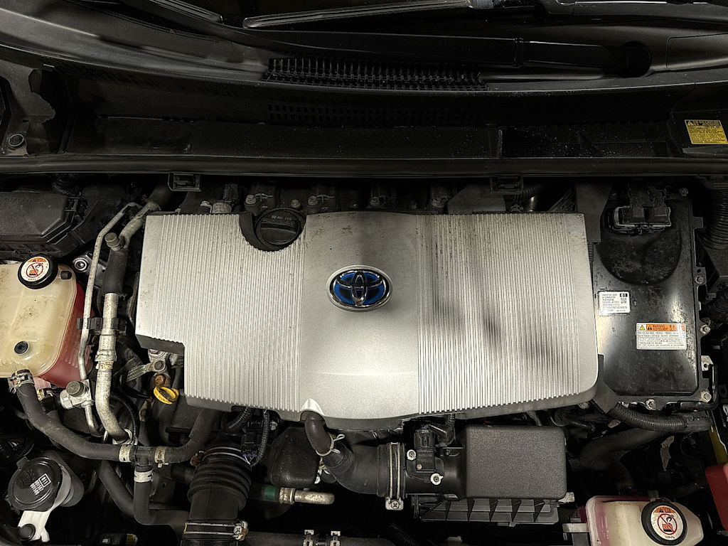 Thumbnail: 2018 Toyota Prius - 7