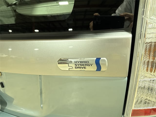 2012 Toyota Prius Plug-in 27