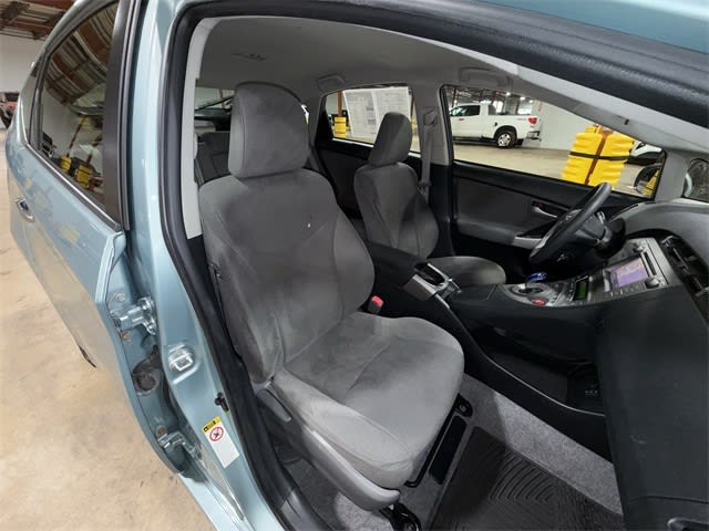 2012 Toyota Prius Plug-in 11