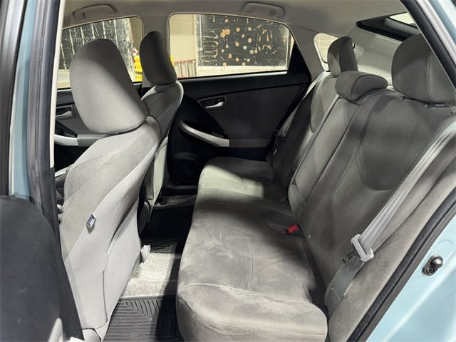 2012 Toyota Prius Plug-in 12
