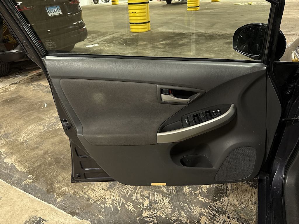 Thumbnail: 2011 Toyota Prius - 28