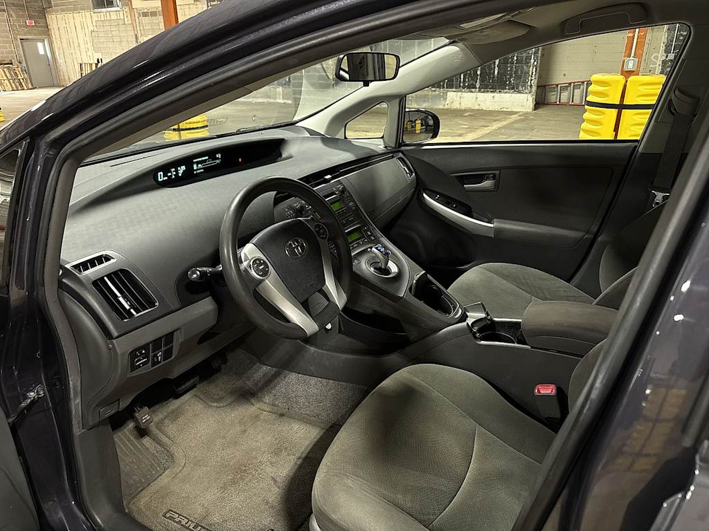 Thumbnail: 2011 Toyota Prius - 9
