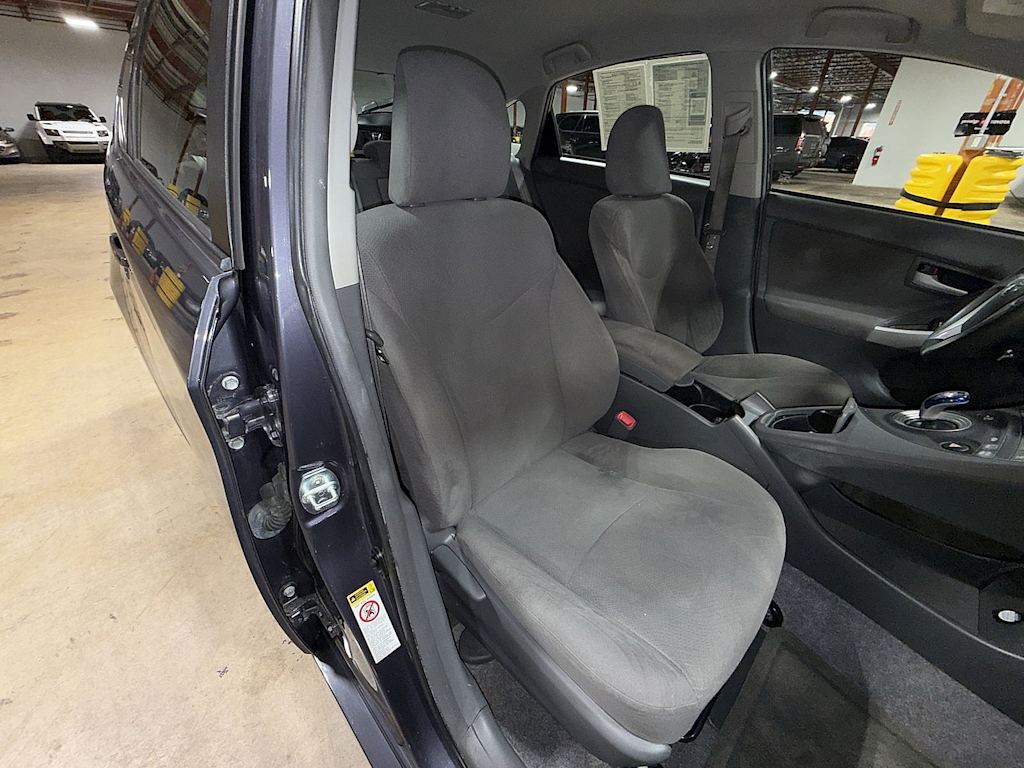 Thumbnail: 2011 Toyota Prius - 11