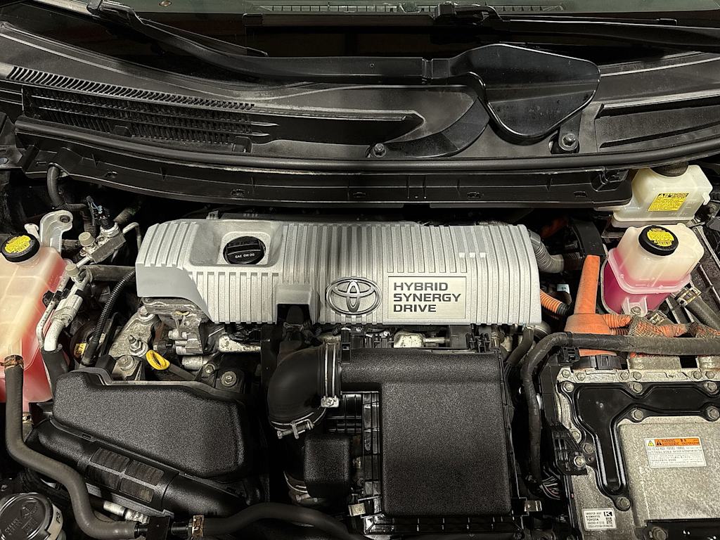 Thumbnail: 2012 Toyota Prius - 8