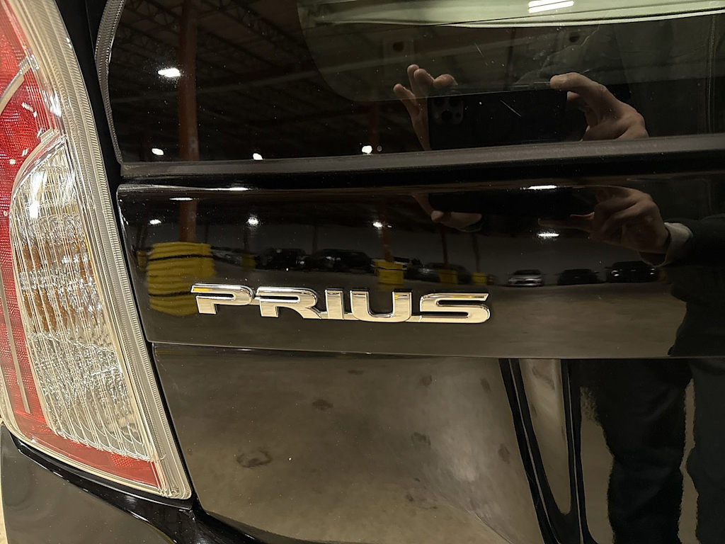 Thumbnail: 2012 Toyota Prius - 6